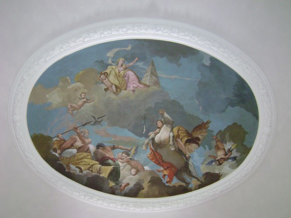 Le scene degli affreschi della villa si ispirano al periodo che va dal Cinquecento al Seicento